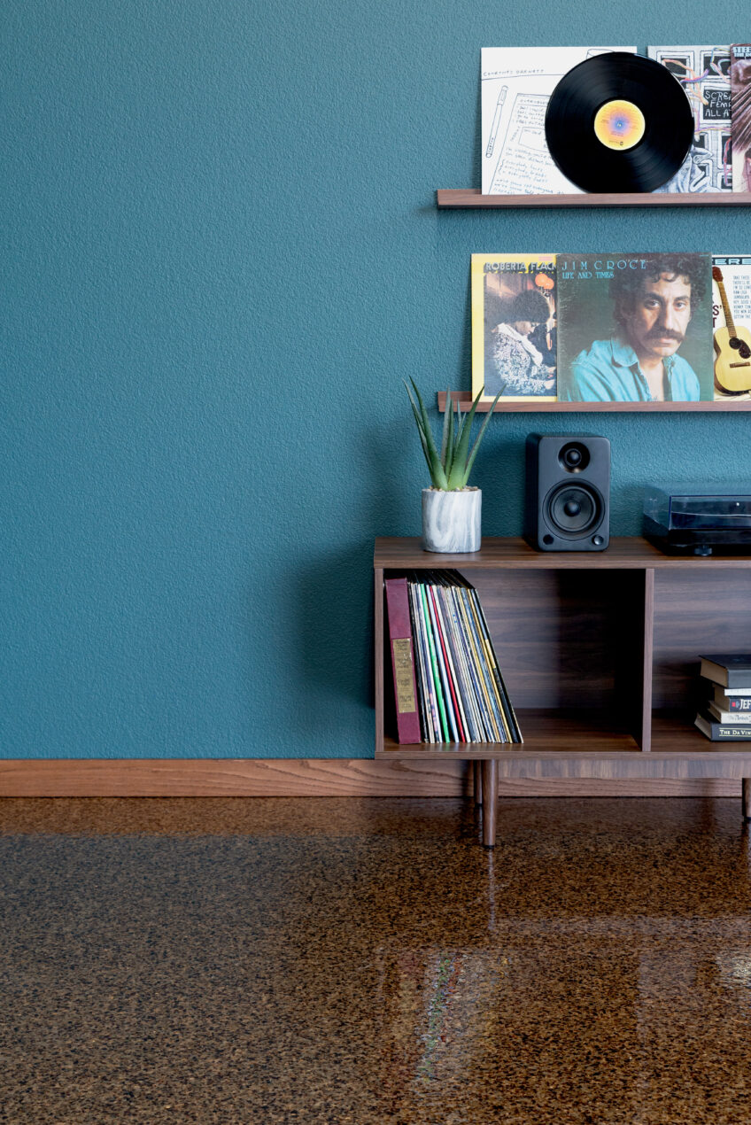 MB 5017 medallion staged 69 RECORD